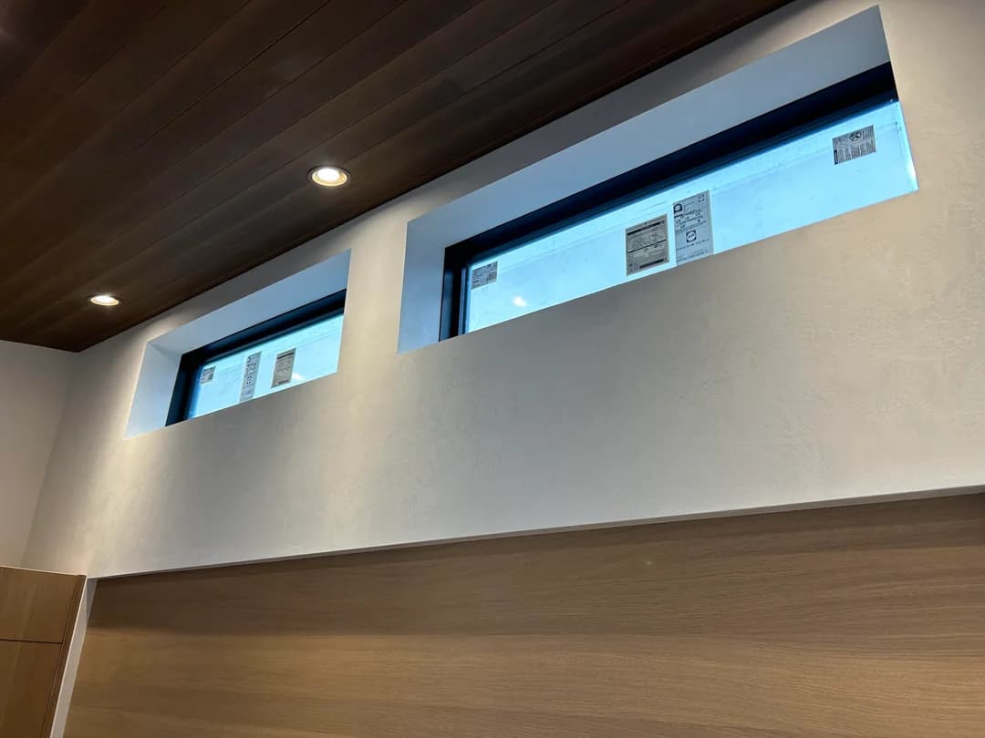 Venetian plaster with clerestory windows